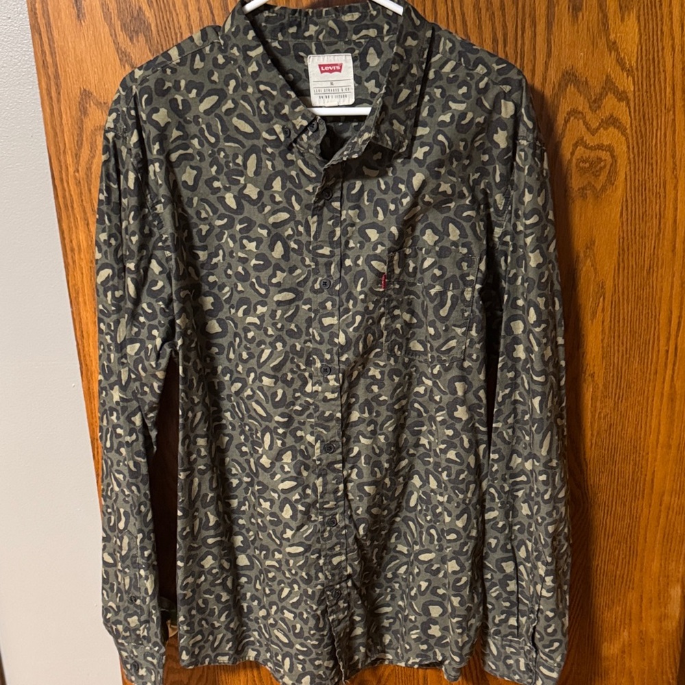 Levi's Olive & Beige Camo-Print Long Sleeve Shirt